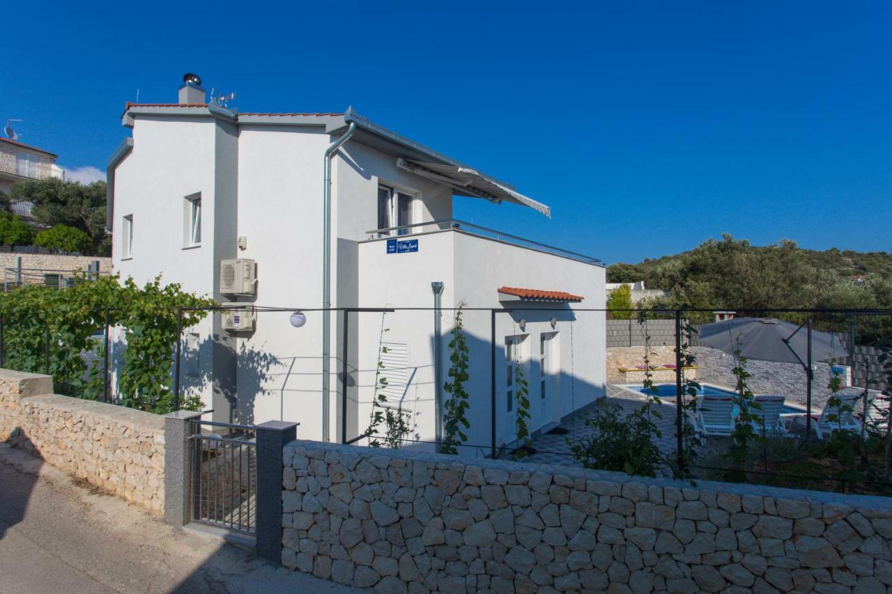 Villa Supuk Vinisce Exterior photo